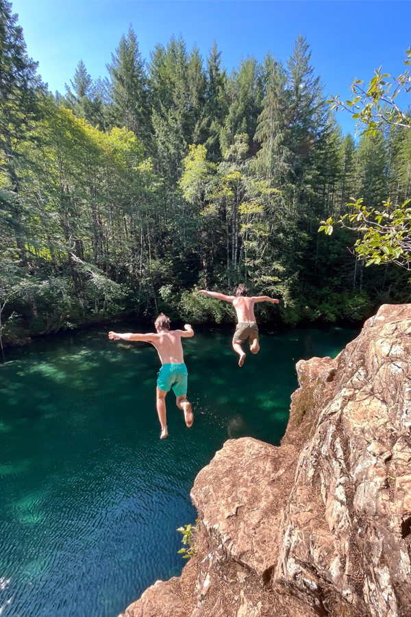 cliffjumpingimage